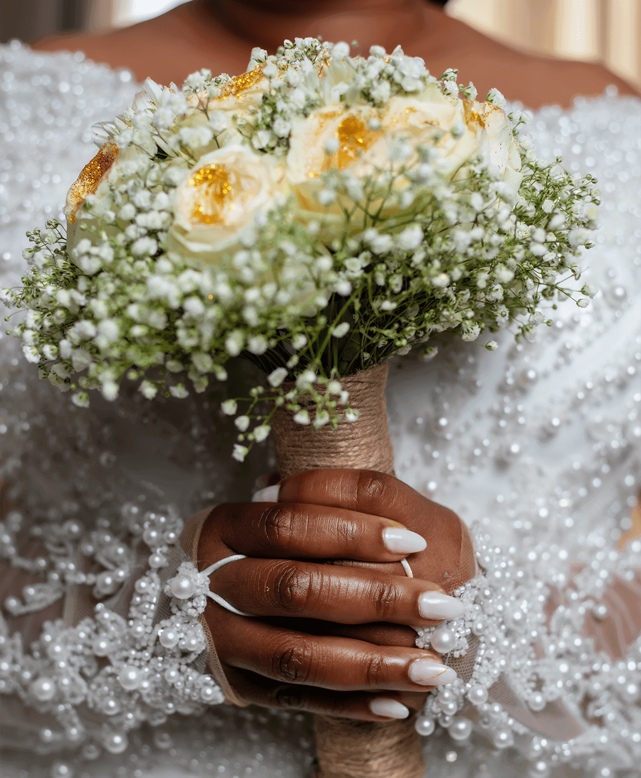 Bouquet de mariée en roses et gypsophile — EL MYRAH